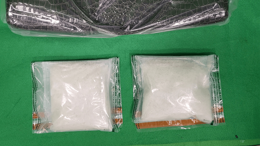 海關檢獲約780克懷疑冰毒,估計市值約44萬元。政府新聞處圖片