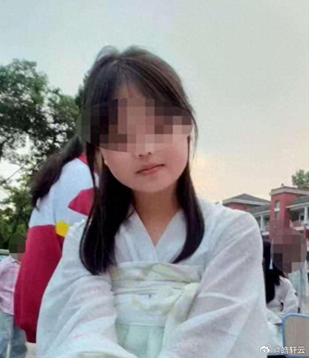 14岁少女被男同学杀死后弃尸路边。搜狐新闻