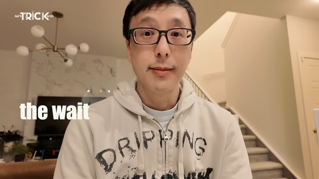 鄧健泓在片中透露，老婆石詠莉為了應付公民試，已努力溫習十多日。