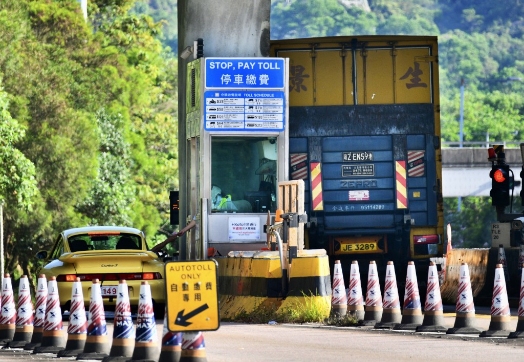 消息指政府建議大欖隧道採分時段收費。 