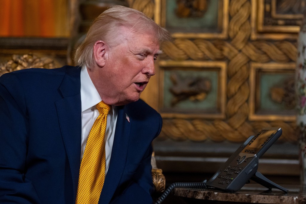 特朗普警告如果武装分子继续杀害基督徒,将发动更多袭击。美联社 特朗普警告如果武装分子继续杀害基督徒,将发动更多袭击。美联社