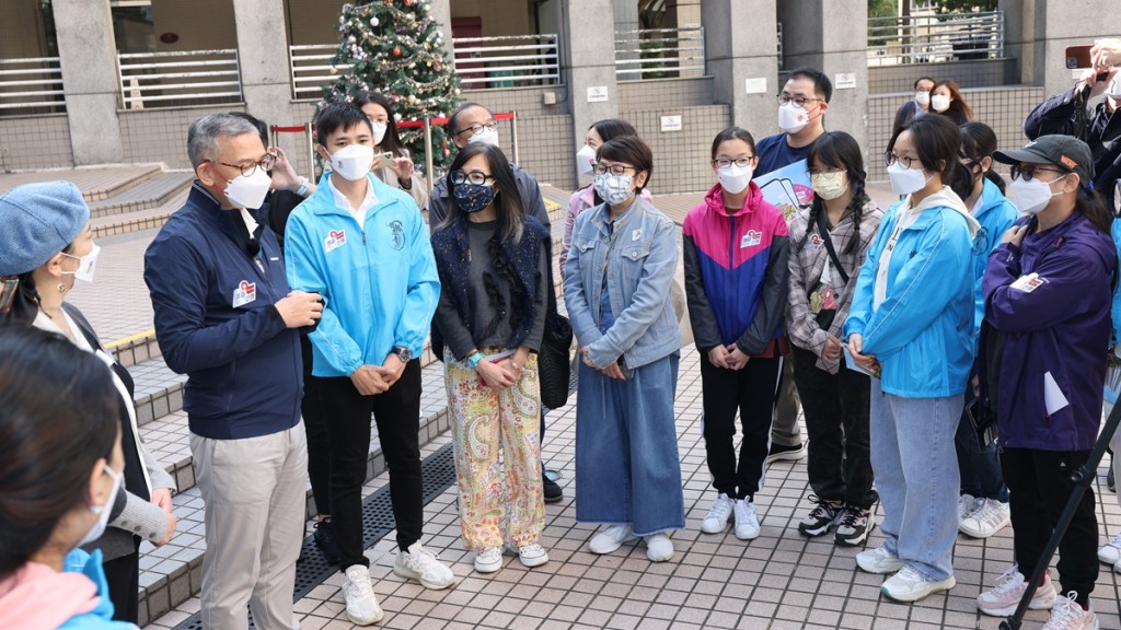 廉政專員胡英明參與介紹廉署昔日重大案件。
