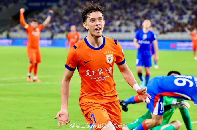 李小恆今季中超上陣16場,攻入第3球。山東泰山圖片 李小恆今季中超上陣16場,攻入第3球。山東泰山圖片