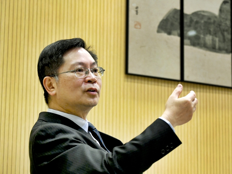 薛永恒指出，即棄口罩不太環保，而可重用口罩則可為環保出一分力。資料圖片