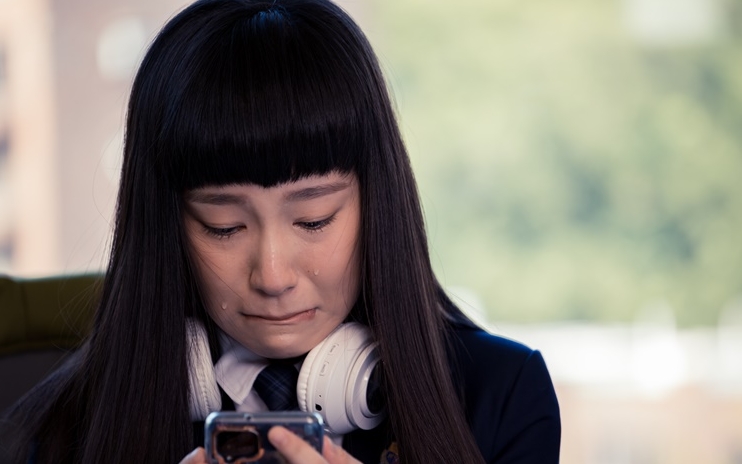 Gigi喊到下巴都震晒。