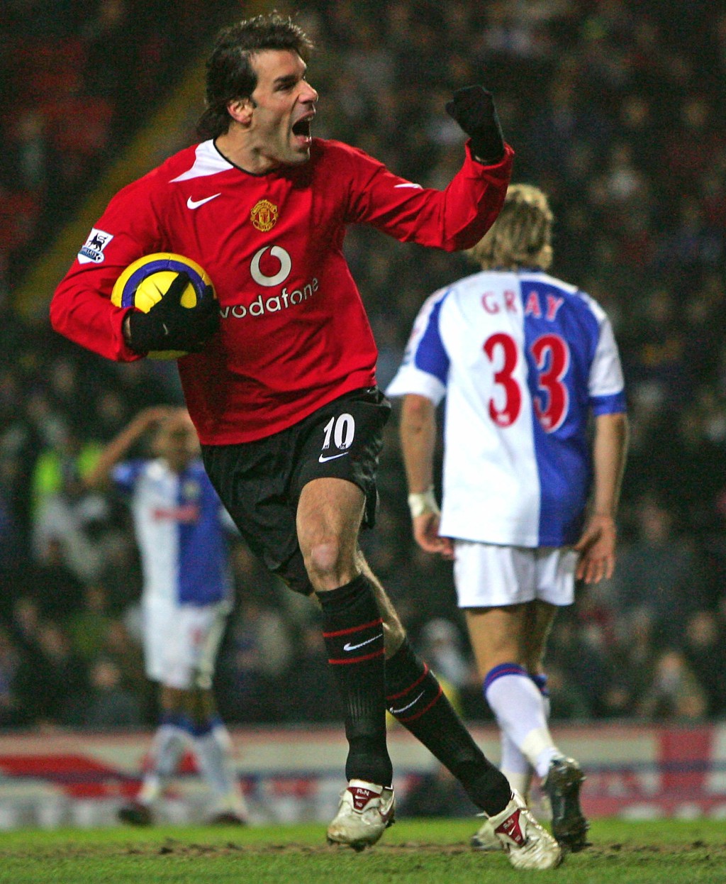 云尼斯度莱曾在2001至06年效力过曼联。Reuters