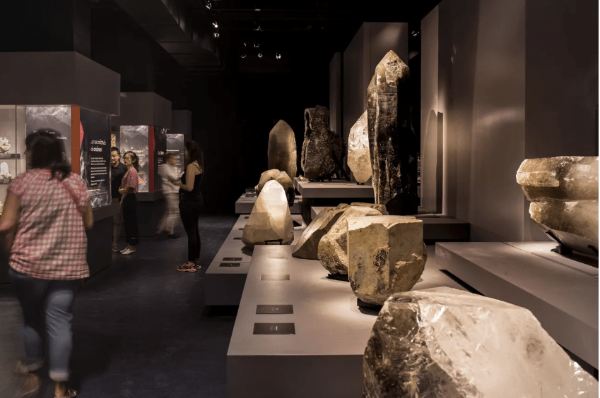 法國國家自然歷史博物館的地質與礦物學展廳。法國國家自然歷史博物館官網