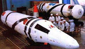 「巨浪-1」导弹。