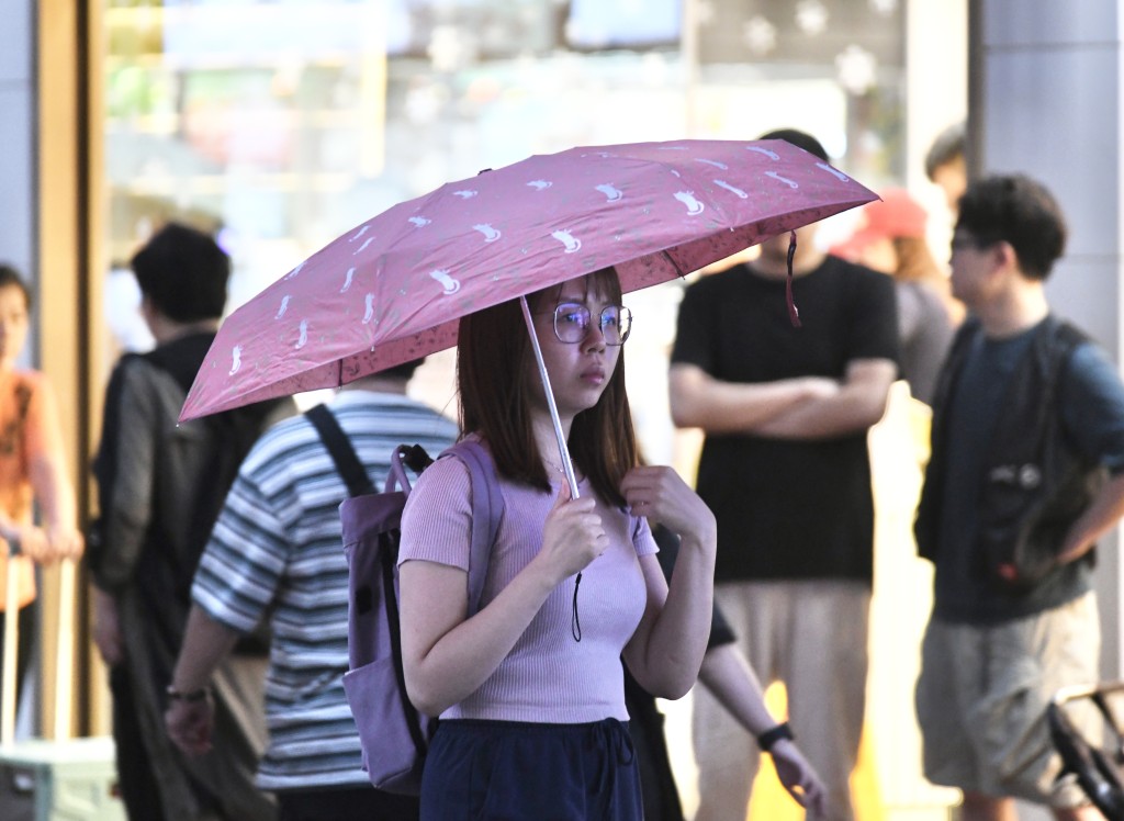 熱帶氣旋桃芝剛遠離香港，下一個風暴「萬宜」預料下周初接力。（資料圖片）