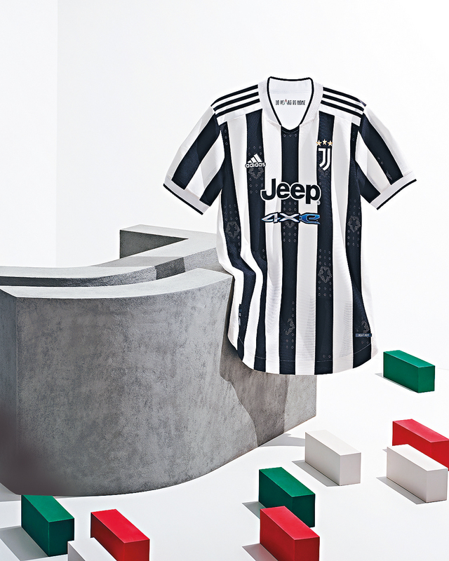 ●祖雲達斯2021/22賽季新主場球員版球衣，採用高性能再生環保物料製造。（adidas）