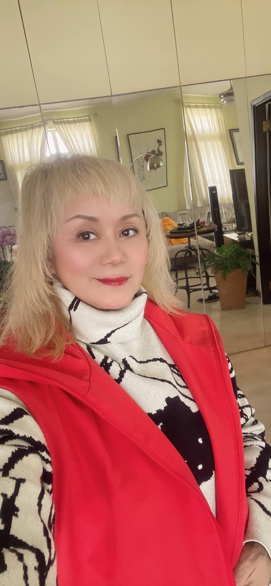 林建明早前見近日金價飆升，考慮賣金套現。