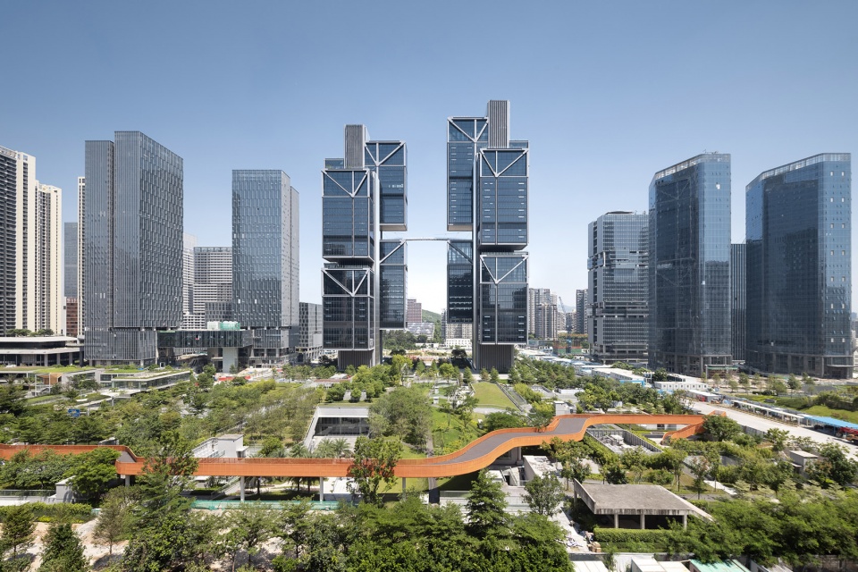 展望未來十年,他認為中國到2030年或佔全球製造業45%,最重要的新機遇將是中國企業大規模海外投資,為他國創造就業、分享技術。 展望未來十年,他認為中國到2030年或佔全球製造業45%,最重要的新機遇將是中國企業大規模海外投資,為他國創造就業、分享技術。