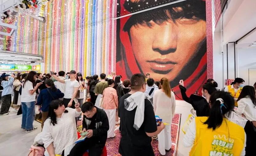 長沙「零食王國」大如30籃球場，滙聚6500品牌超過4萬款零食。文旅湖南