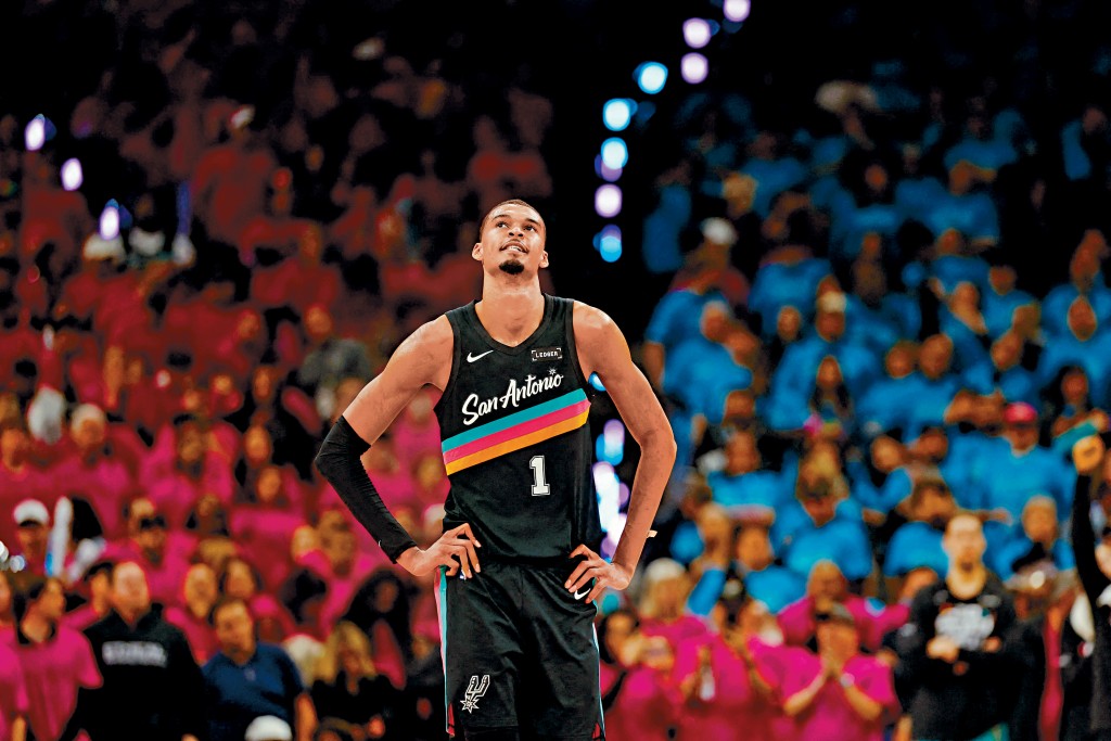 雲班耶馬當選最佳防守球員。