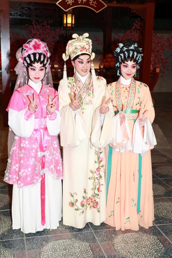 (左起)林曉慧、蓋鳴暉、梁心怡。 (左起)林曉慧、蓋鳴暉、梁心怡。