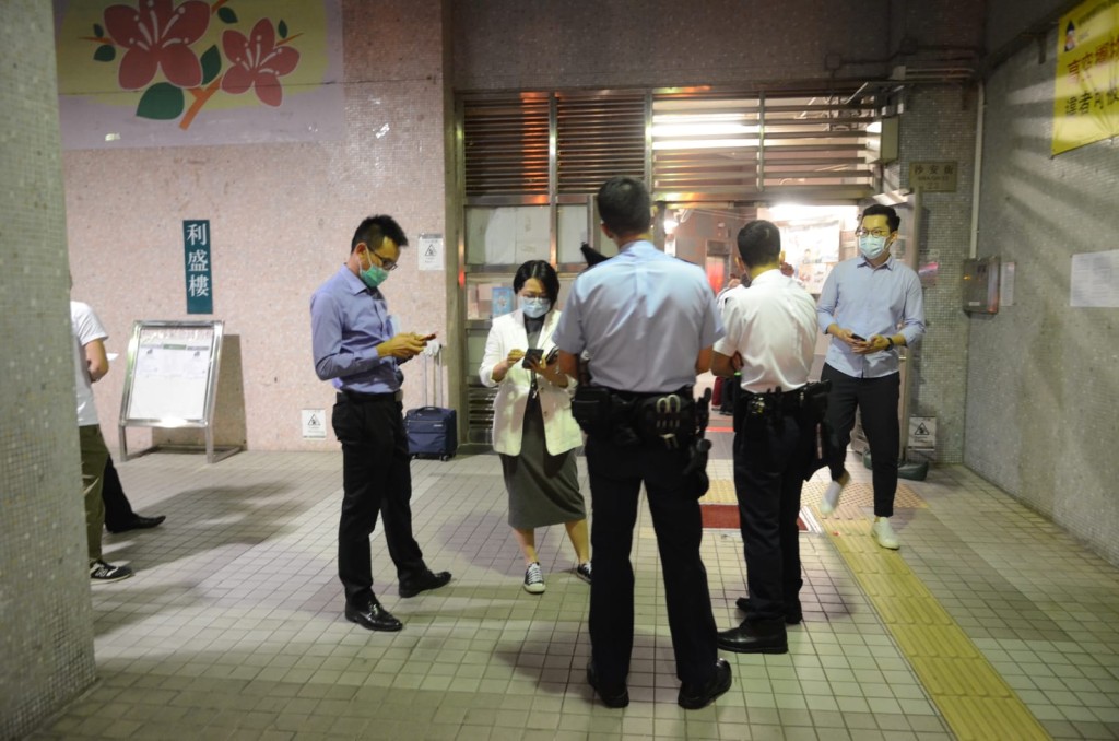 馬鞍山利安邨利盛樓一個單位發生火警。