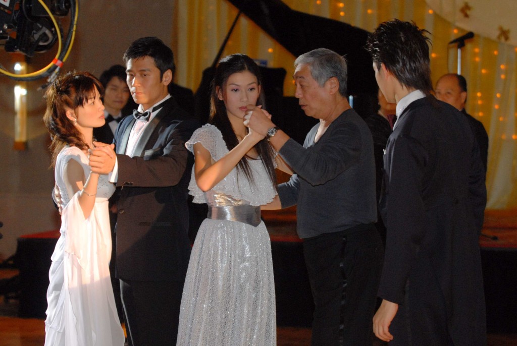 陈少霞（左一）与旧爱唐文龙（左二）曾拍拖6年。