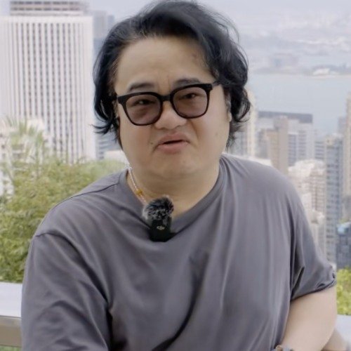 港人胡耀輝作品以低俗惹笑見稱。微博 港人胡耀輝作品以低俗惹笑見稱。微博