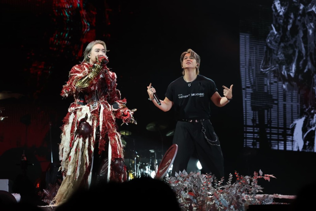 Pandora擔任嘉賓。