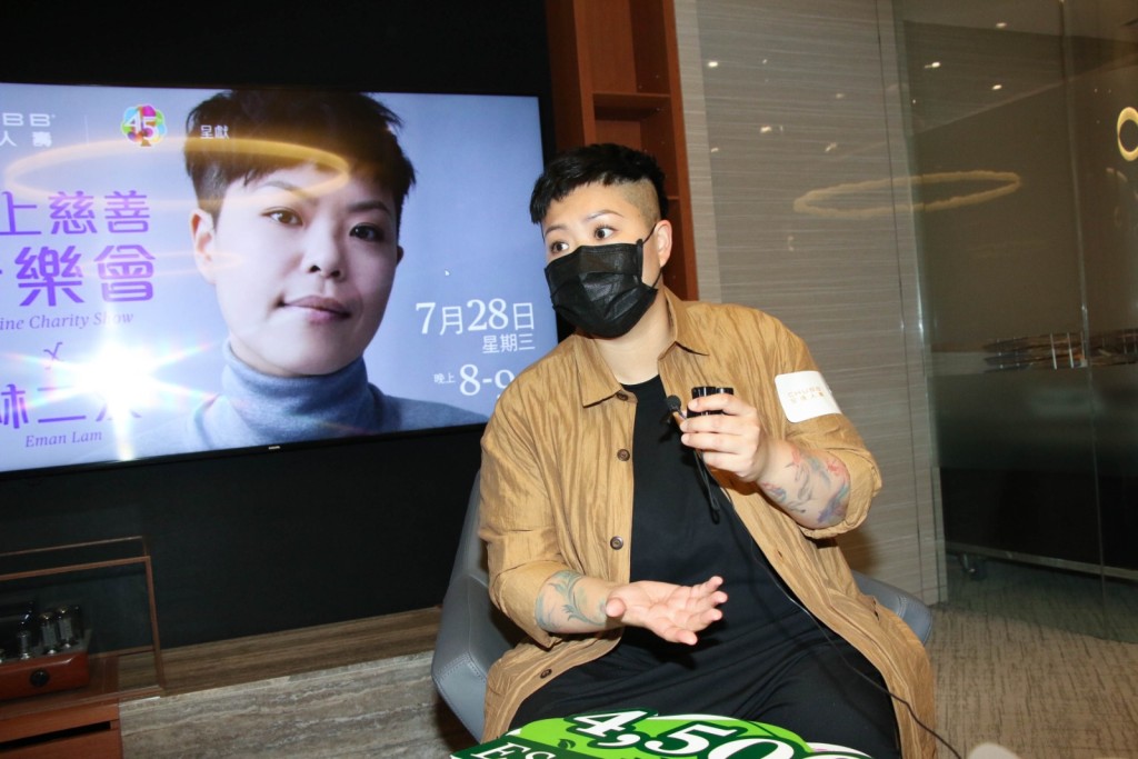 二汶更透露今年將推出新歌並正籌備音樂學校。