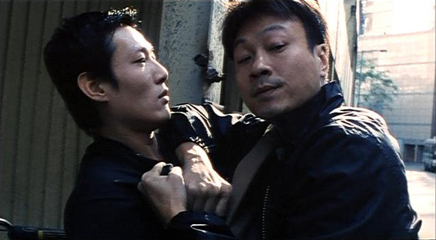 《烹屍之喪盡天良》(2001年)與《人頭豆腐湯》同期上畫,也是取材自「Hello Kitty藏屍案」,黎耀祥喪盡天良,切甩關寶慧個頭放雪櫃,最後由莫家堯破案。本片由籌備到拍攝、後期製作不足1個月,含大量粗口及血腥片段。 《烹屍之喪盡天良》(2001年)與《人頭豆腐湯》同期上畫,也是取材自「Hello Kitty藏屍案」,黎耀祥喪盡天良,切甩關寶慧個頭放雪櫃,最後由莫家堯破案。本片由籌備到拍攝、後期製作不足1個月,含大量粗口及血腥片段。