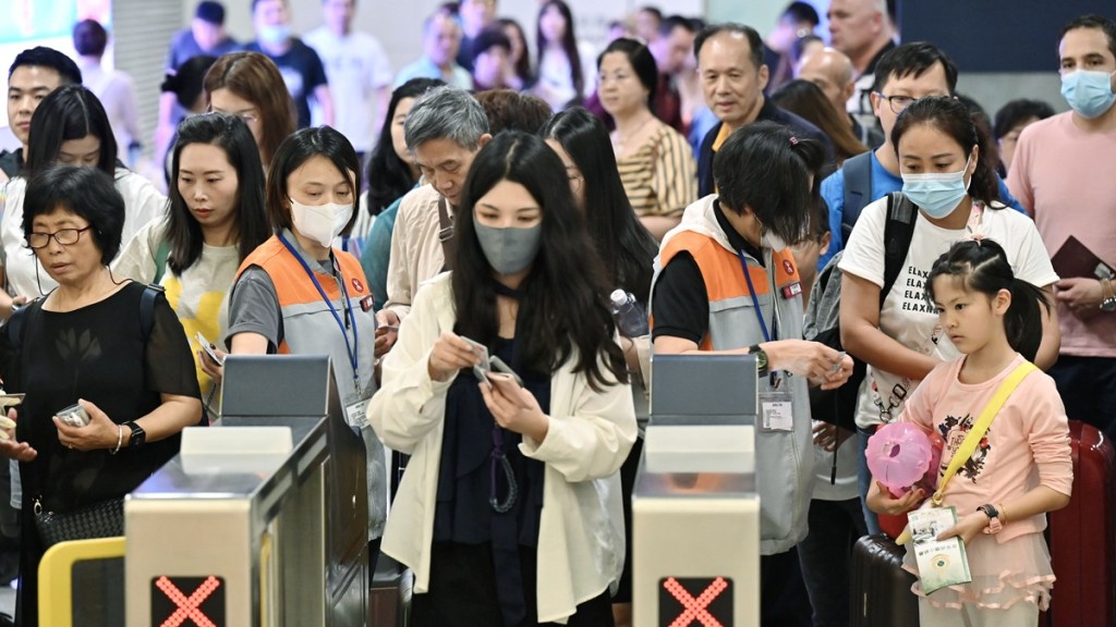 旅發局：5月訪港旅客約340萬人次 按年升兩成 非「內地」旅客量按年增43%