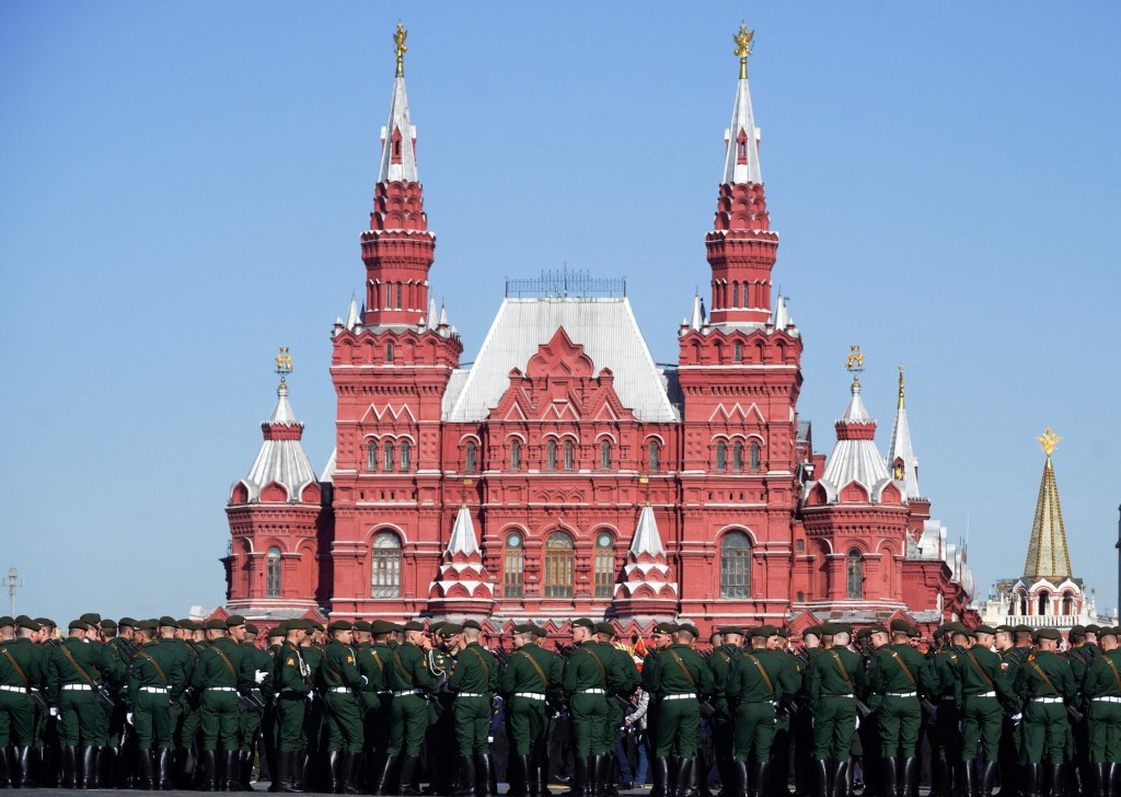 在俄羅斯莫斯科市中心的紅場，俄軍正參加勝利日的閱兵式。路透