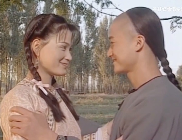1997年樊亦敏往内地发展，与初出道的吴京合拍内地剧《太极宗师》，有传吴京被樊亦敏迷倒继而力追。