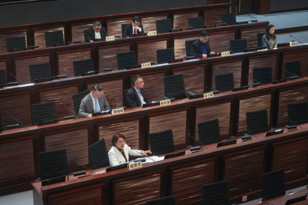 新一屆立法會司法及法律事務委員會今早進行政策簡報會。林定國fb