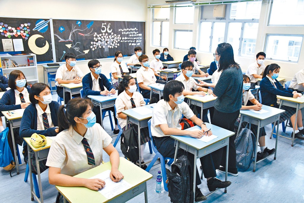 教育局指學校減班原因各異,強調會以軟陸為目標面對學生人口下降的挑戰。