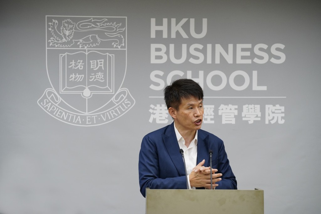 港大經管學院院長蔡洪濱表示，國家當務之急是要讓民營企業家重拾信心。香港大學提供
