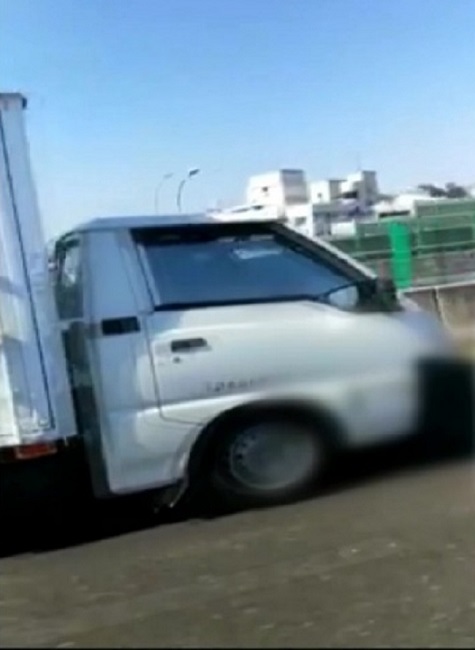 貨車司機指，風切聲很大，未有留意救護車。 網上圖片
