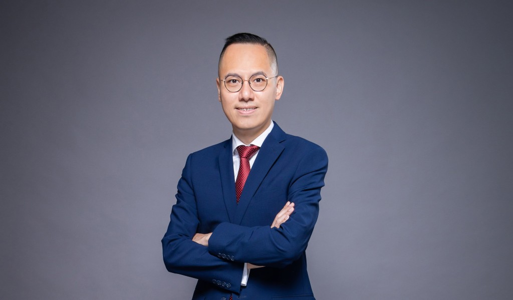 彭永東提醒，儲蓄和投資同樣重要，不能只存錢不做投資。