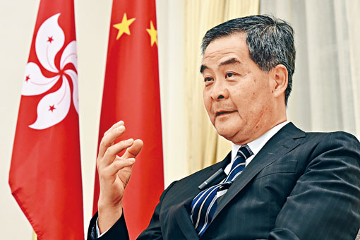 ■梁振英批評香港部分反對派不斷「去中央化」,蠶食《基本法》授予中央的權力。