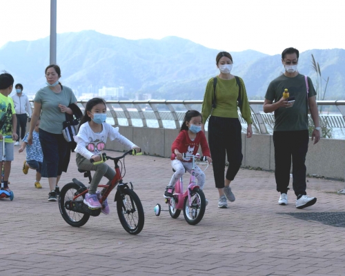 市民在假期增加外出