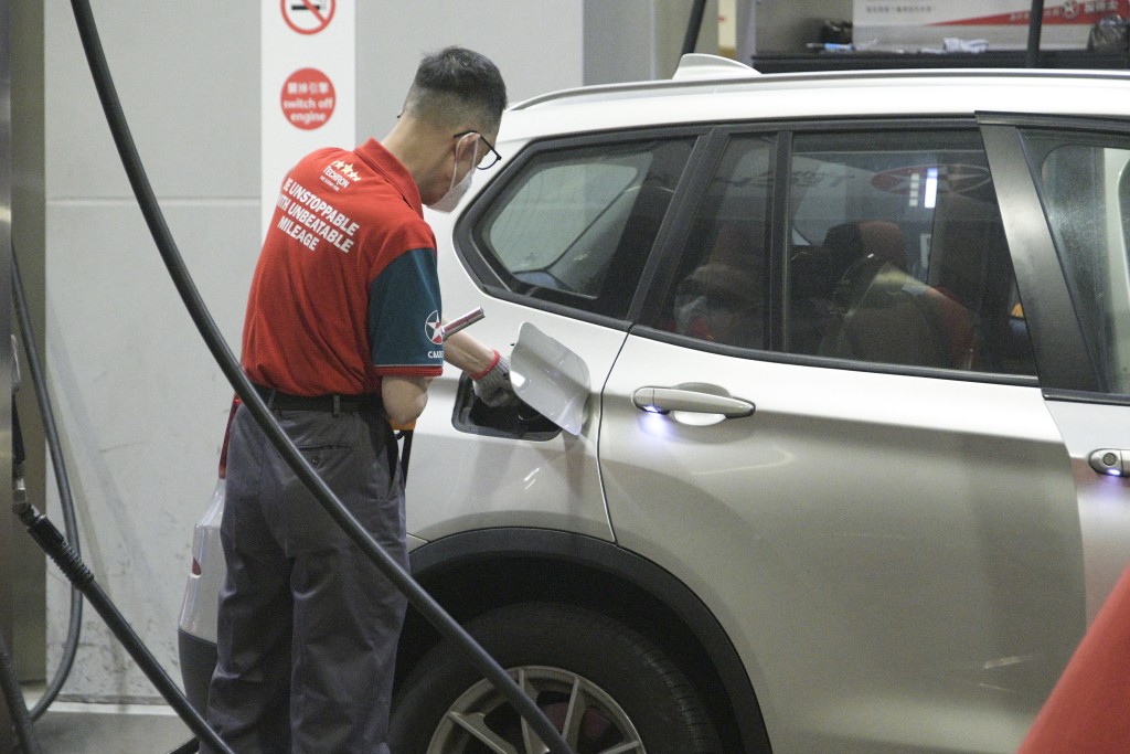 油價或會受美國對委內瑞拉採取軍事行動事件而有所調整或上升。資料圖片