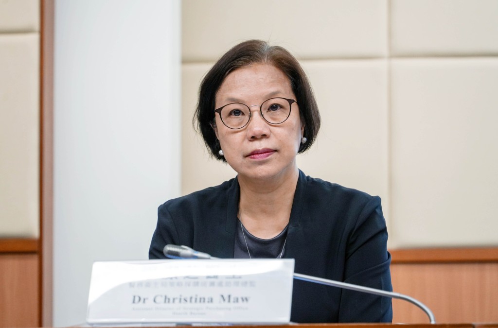 醫衞局策略採購統籌處助理總監繆潔芝指,政府去年推出「醫生疫苗採購先導計劃」,反應相當熱烈。 醫衞局策略採購統籌處助理總監繆潔芝指,政府去年推出「醫生疫苗採購先導計劃」,反應相當熱烈。