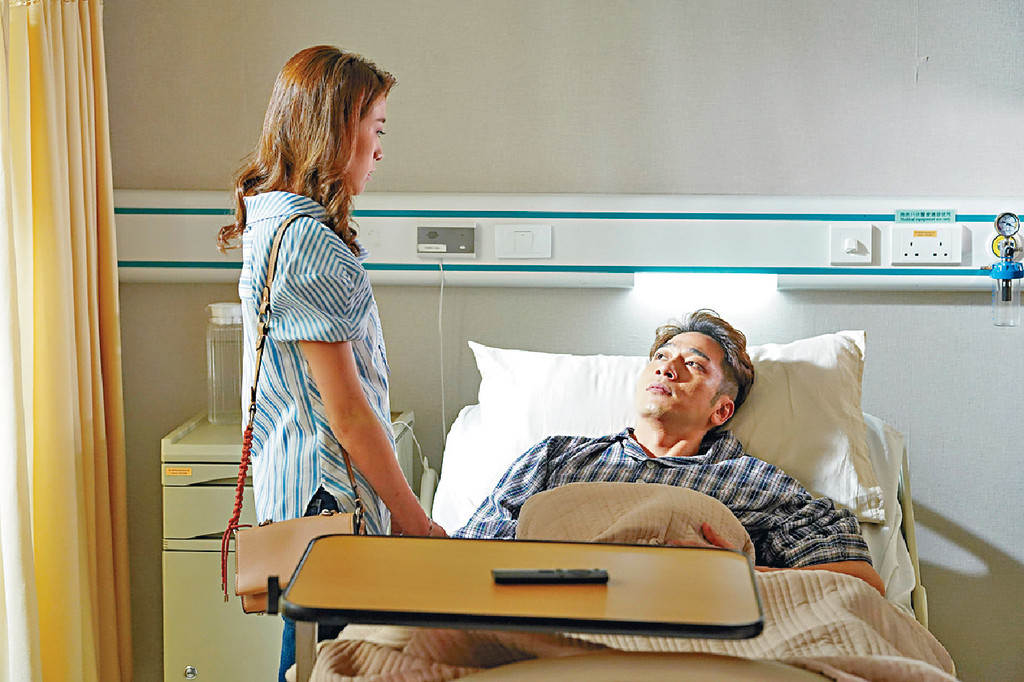 ■姚子羚感激為救郭晉安而受傷的吳卓羲。