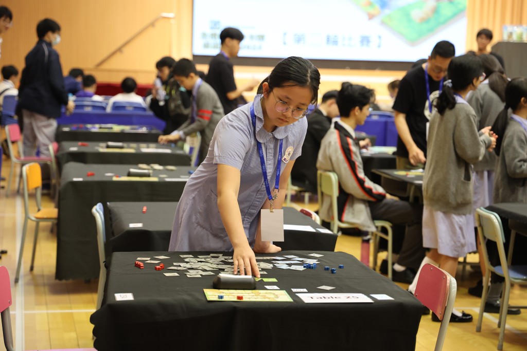 桌游大使担任学界赛事工作人员，表现专业。（图片来源：受访学校提供）