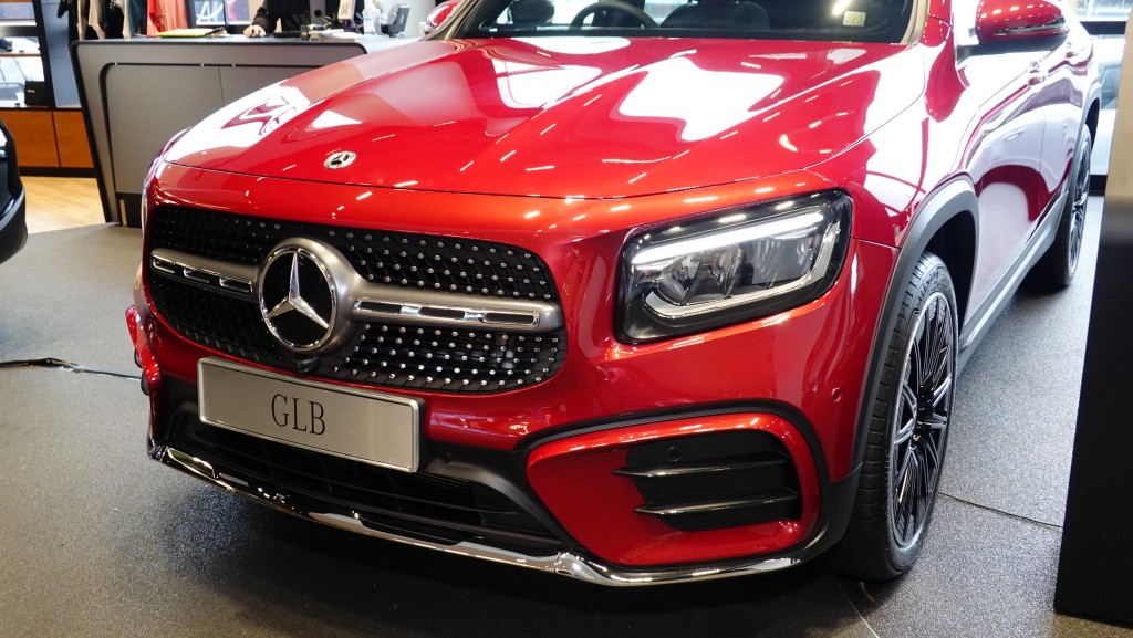 新改良版平治Mercedes-Benz GLB
