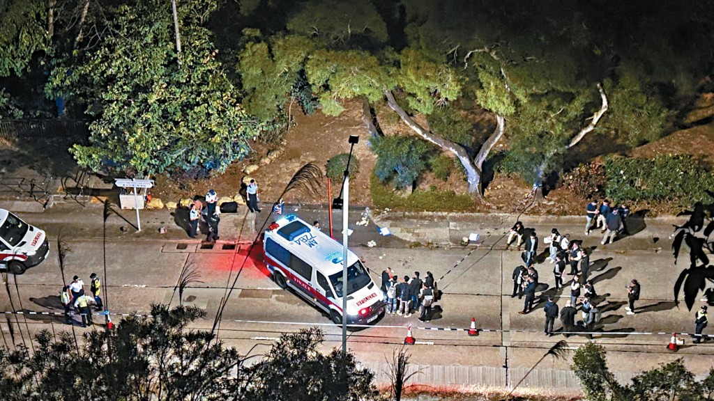 警员开枪事件发生后，大批探员到场搜证调查。