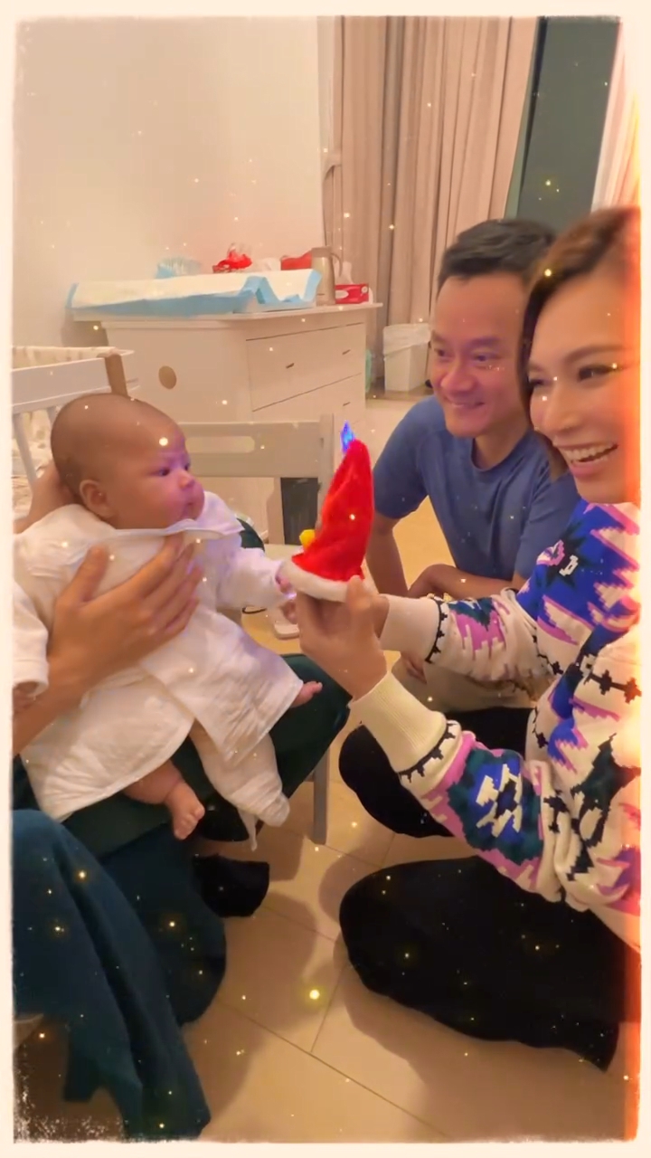 朱慧敏女兒萌爆成長表情逐格睇。 朱慧敏女兒萌爆成長表情逐格睇。