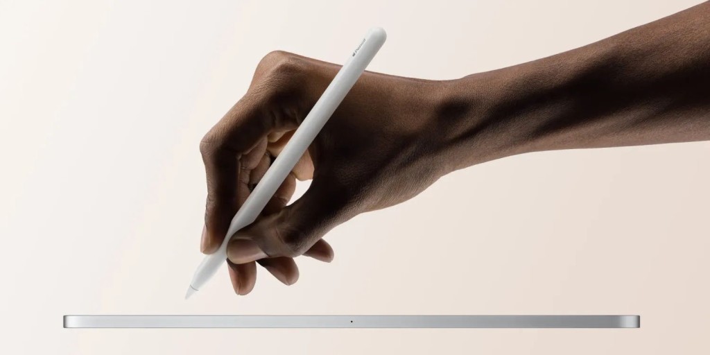 Apple Pencil 3有望同步登场，有指会加入Haptic Engine，支援按压笔杆及寻找等新功能。
