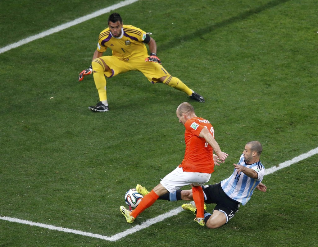 一四年世界盃四強，當時荷蘭也是由雲加爾任主帥，經過百二分鐘後，兩軍打成0:0平手，要互射十二碼分勝負。最終，阿根廷四輪全中，以4:2取勝。Reuters資料圖片