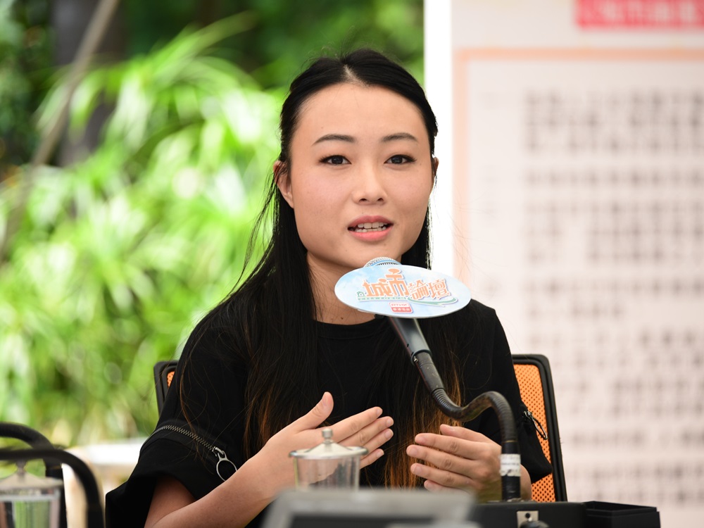 《五夜講場－學人串社科》主持、香港大學經管學院講師阮穎嫻。資料圖片