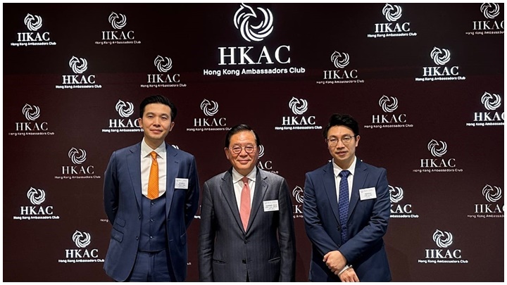 林健鋒(中)牽頭成立香港大使會,盼說好香港故事,吸引外商投資。