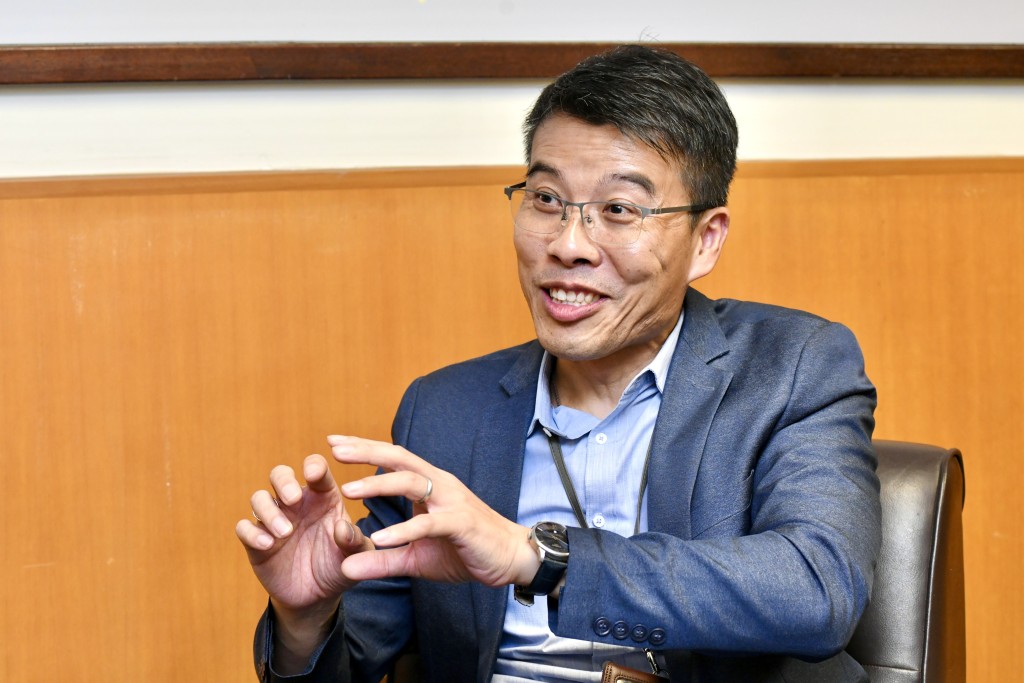 懲教署高級監督(整合科技)李英偉。