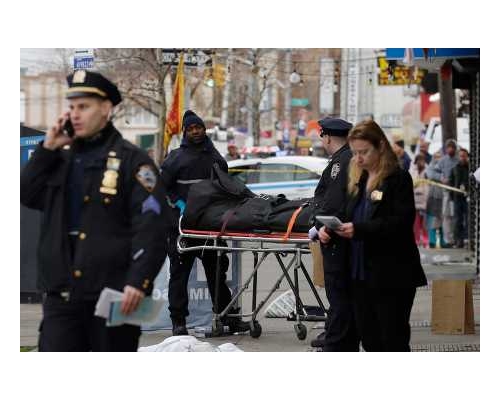 纽约警方表示，未怀疑事件涉及恐怖主义。AP