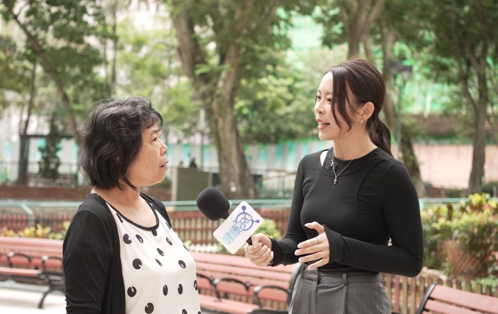 夏太(左)指她每天都饮营养奶粉，但从没有看清楚奶粉成份，只是朋友介绍购买。