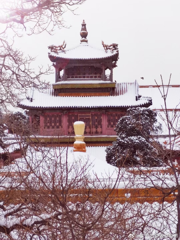 龍年初雪後的故宮。